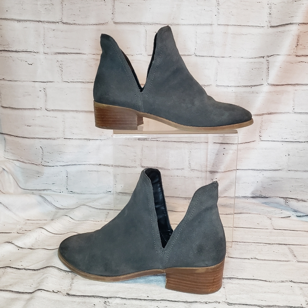 Steve Madden Demure Grey slip on booties